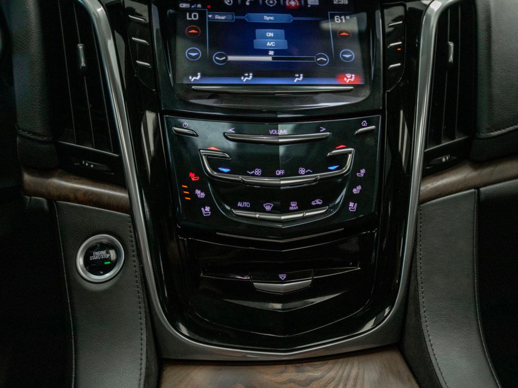 2020 Cadillac Escalade Premium Luxury photo 23