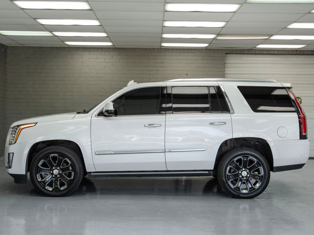2020 Cadillac Escalade Premium Luxury photo 4