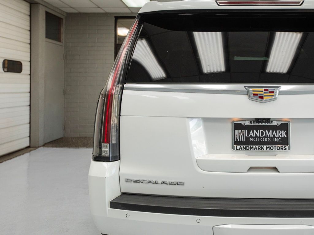 2020 Cadillac Escalade Premium Luxury photo 36