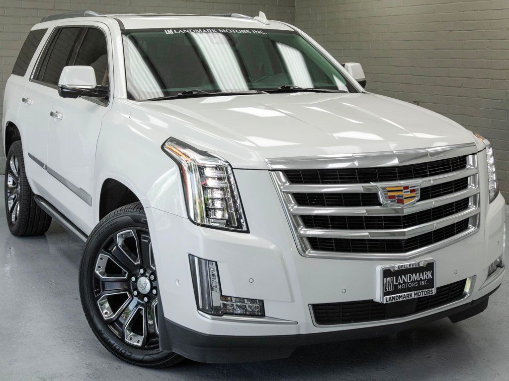 2020 Cadillac Escalade Premium Luxury photo 6