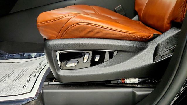 2020 Cadillac Escalade 4WD 4dr Premium Luxury w/ Leather, Assist Steps & 22'' Wheels - 23094130 - 11