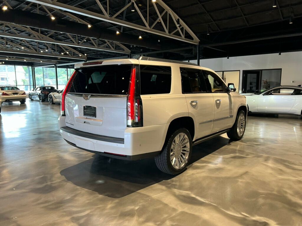 2020 Cadillac Escalade Platinum photo 4