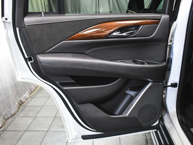 2020 Cadillac Escalade Luxury - 23065001 - 11