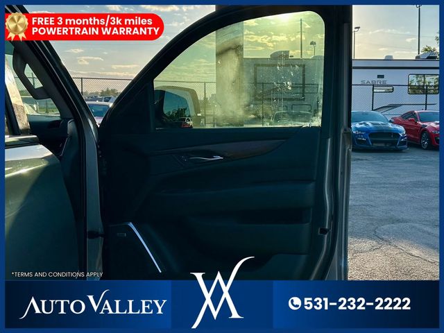 2020 Cadillac Escalade Luxury Sport Utility 4D - 23025602 - 17