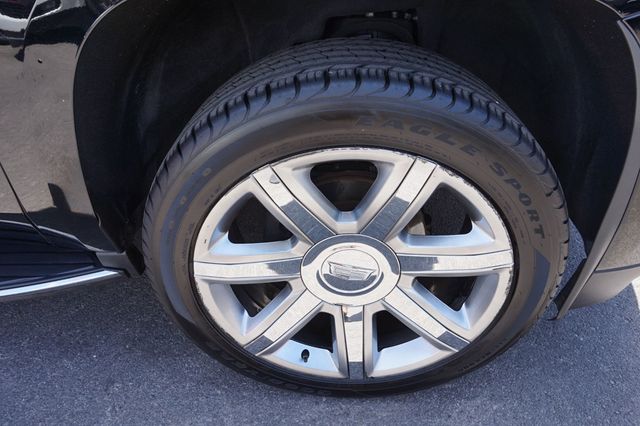 2020 Cadillac Escalade PREMIUM WHEELS, RUNNING BOARDS, THIRD ROW SEATING, LEATHER SEATS - 23035905 - 17