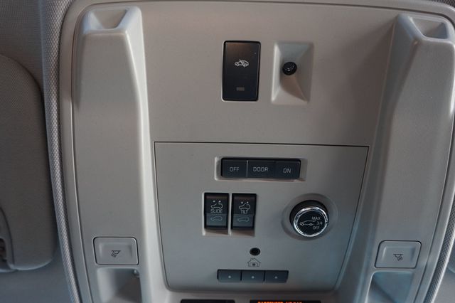 2020 Cadillac Escalade PREMIUM WHEELS, RUNNING BOARDS, THIRD ROW SEATING, LEATHER SEATS - 23035905 - 42