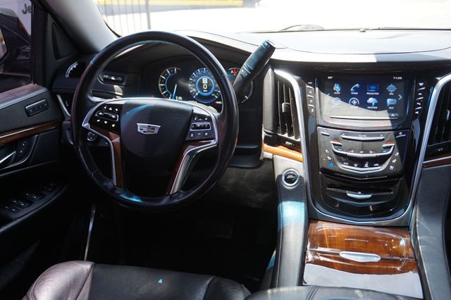 2020 Cadillac Escalade PREMIUM WHEELS, RUNNING BOARDS, THIRD ROW SEATING, LEATHER SEATS - 23035905 - 45