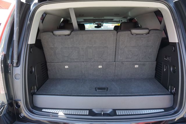 2020 Cadillac Escalade PREMIUM WHEELS, RUNNING BOARDS, THIRD ROW SEATING, LEATHER SEATS - 23035905 - 8