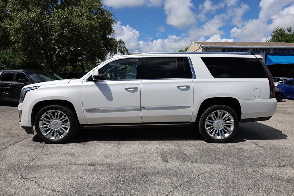 2020 Cadillac Escalade ESV Platinum photo 2