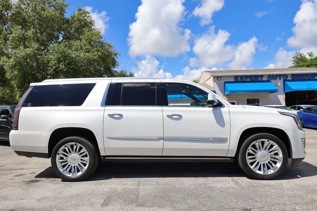 2020 Cadillac Escalade ESV Platinum photo 3