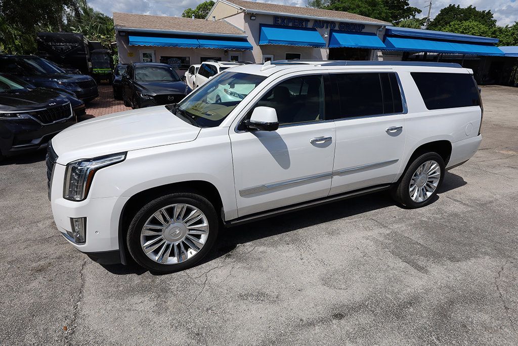 2020 Cadillac Escalade ESV Platinum photo 36