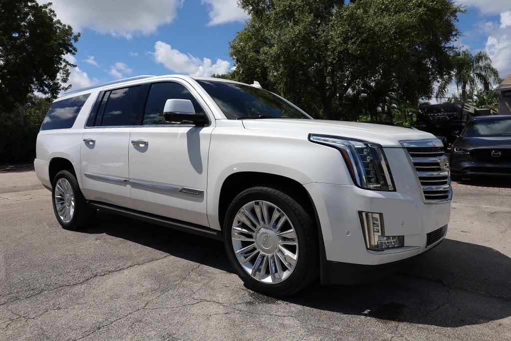 2020 Cadillac Escalade ESV Platinum photo 5