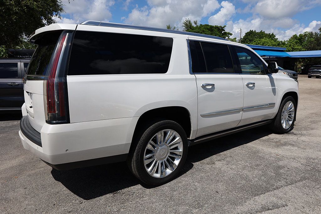 2020 Cadillac Escalade ESV Platinum photo 7