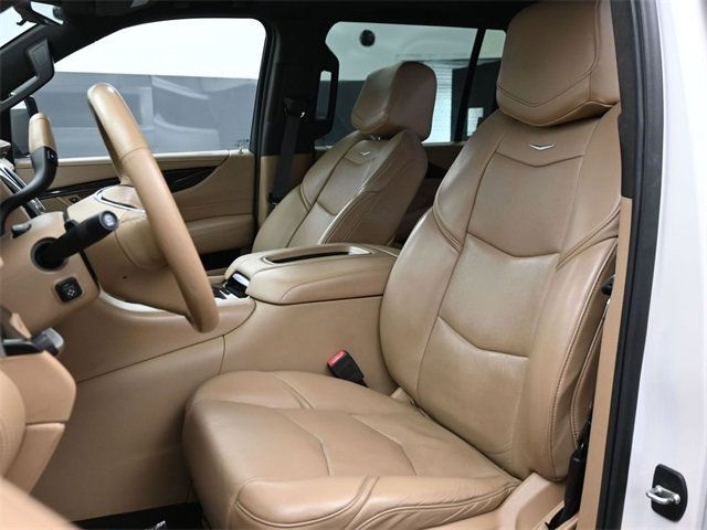 2020 Cadillac Escalade ESV Platinum photo 2