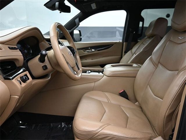 2020 Cadillac Escalade ESV Platinum photo 3