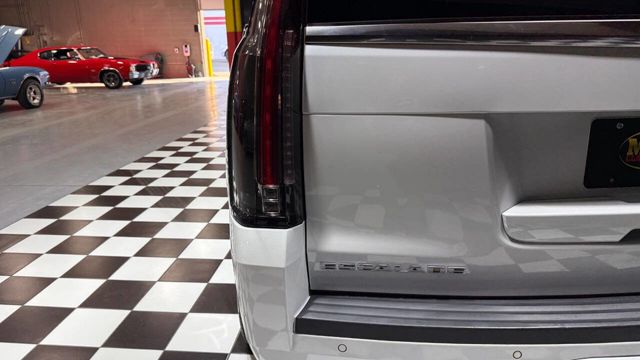 2020 Cadillac Escalade ESV 2WD 4dr Premium Luxury - 22983185 - 21