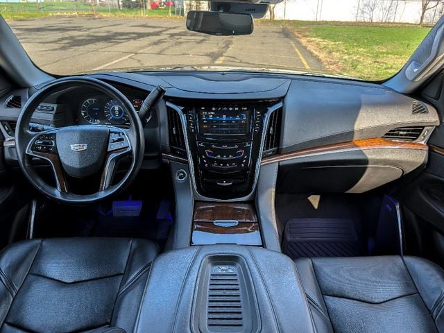 2020 Cadillac Escalade ESV 4WD 4dr Luxury - 22995178 - 23