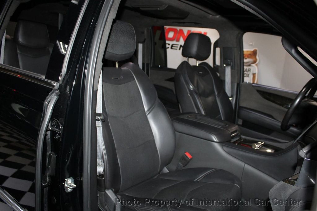 2020 Cadillac Escalade ESV Platinum photo 31