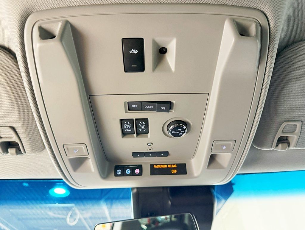 2020 Cadillac Escalade ESV 4WD 4dr Premium Luxury - 22926018 - 25