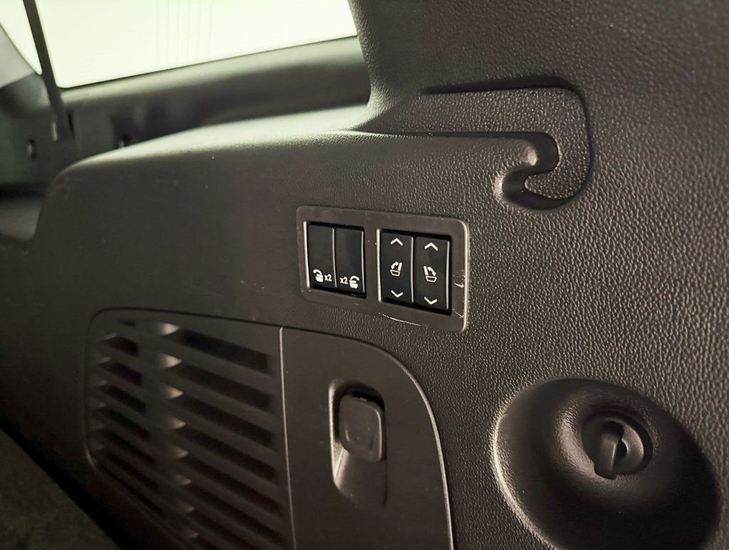 2020 Cadillac Escalade ESV 4WD 4dr Premium Luxury - 22926018 - 45