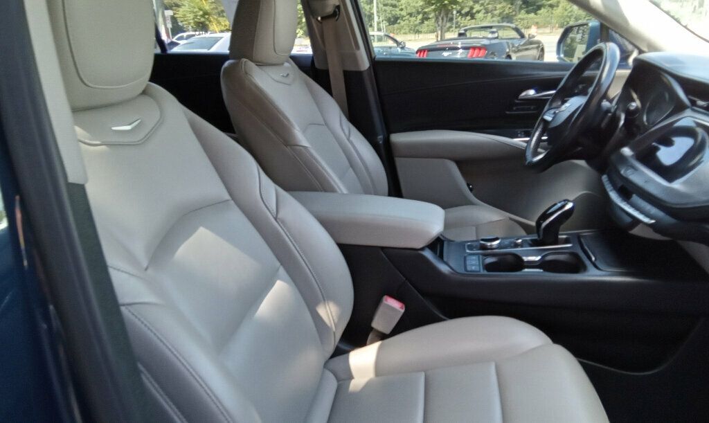 2020 Cadillac XT4 Premium Luxury photo 11