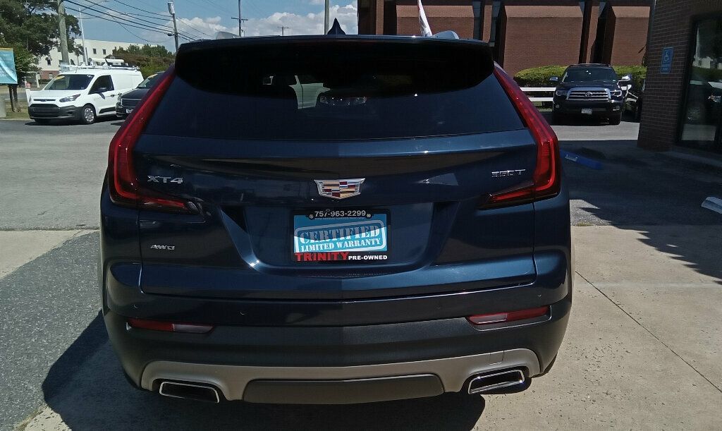 2020 Cadillac XT4 Premium Luxury photo 3
