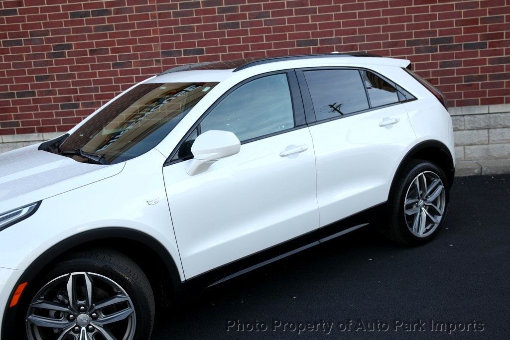 2020 Cadillac XT4 Sport photo 4