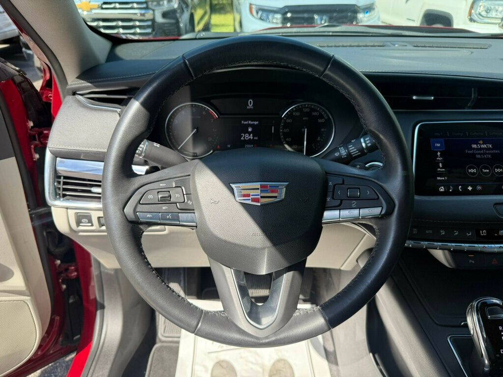 2020 Cadillac XT4 Luxury photo 3