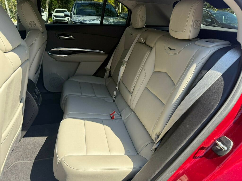 2020 Cadillac XT4 Luxury photo 5