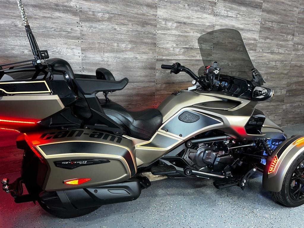 2020 Can-Am Spyder F3 SE6 Limited LOW MILES! - 22779997 - 2