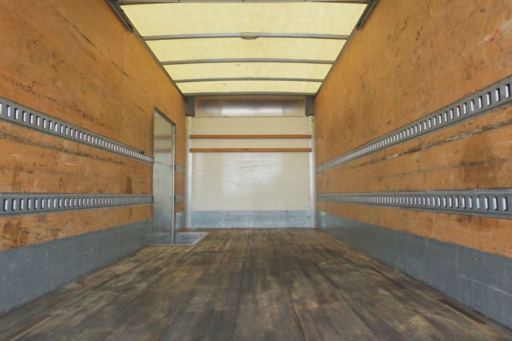 2020 Chevrolet 5500 XD (16ft Box with Lift Gate) - 22845158 - 12