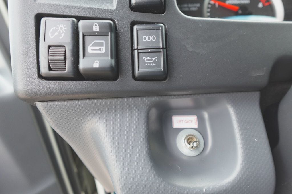 2020 Chevrolet 5500 XD (16ft Box with Lift Gate) - 22845158 - 32