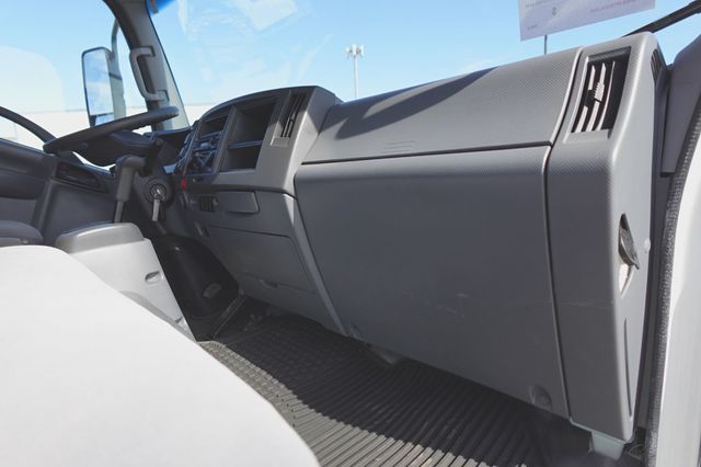 2020 Chevrolet 5500 XD (16ft Box with Lift Gate) - 22981283 - 35