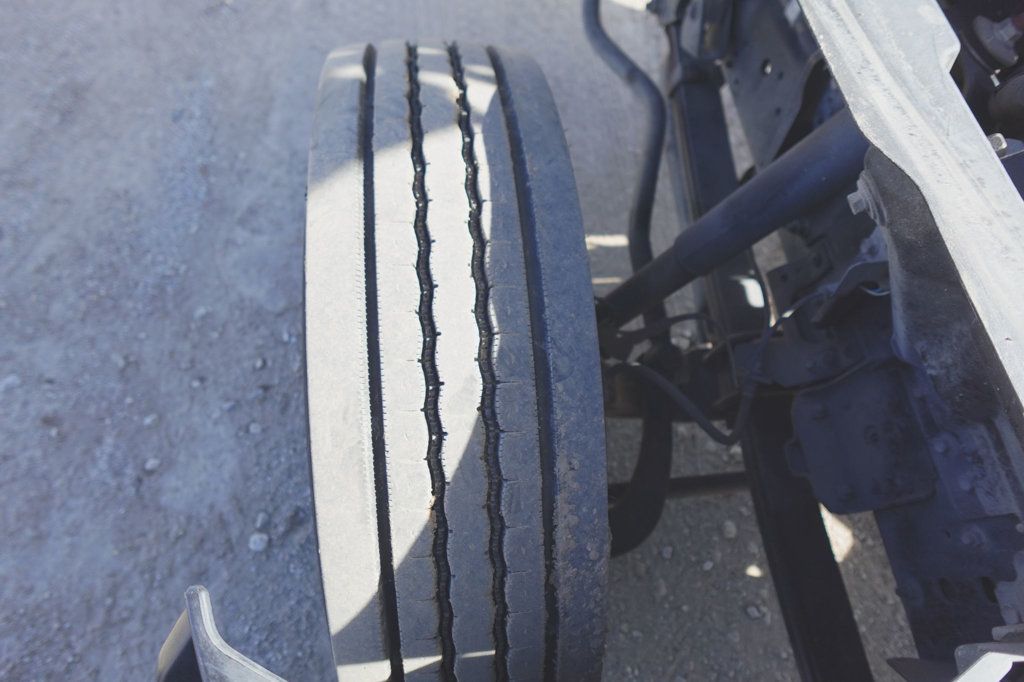 2020 Chevrolet 5500 XD (16ft Box with Lift Gate) - 22981283 - 42