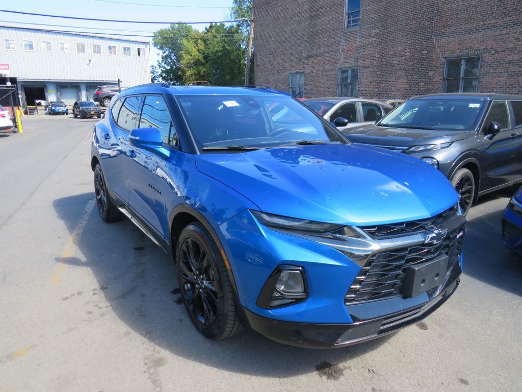 Chevrolet Blazer photo 3