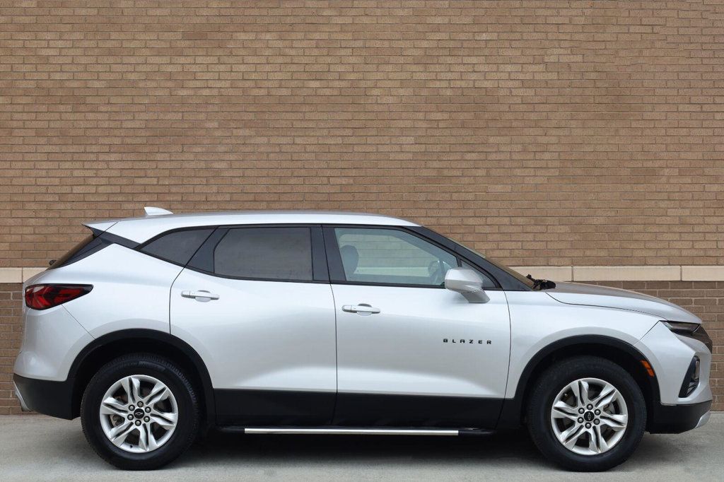 Chevrolet Blazer photo 3
