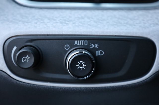 2020 Chevrolet Bolt EV 5dr Wagon LT - 22970855 - 29