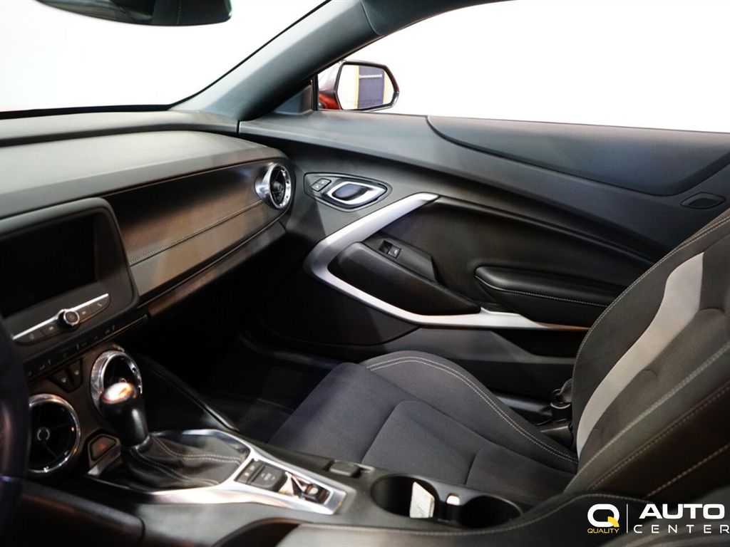 2020 Chevrolet Camaro  - 23045378 - 17