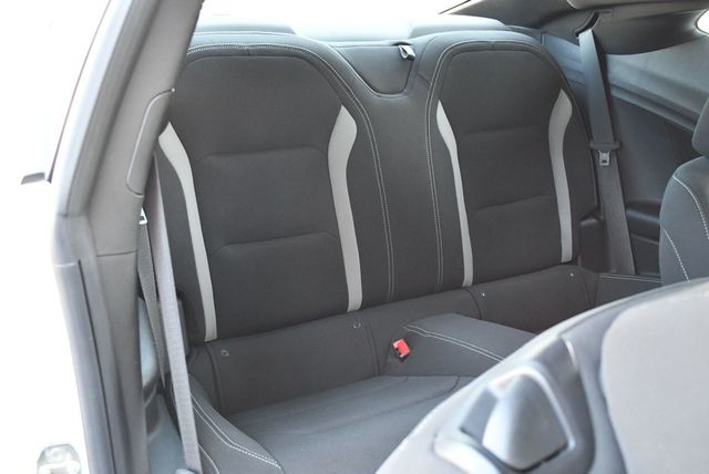 2020 Chevrolet Camaro 2 Door Coupe 1LT W/RS Package - 23002705 - 16