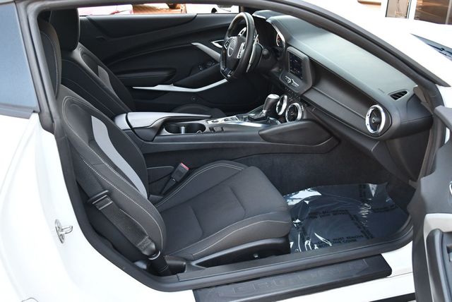 2020 Chevrolet Camaro 2 Door Coupe 1LT W/RS Package - 23002705 - 44