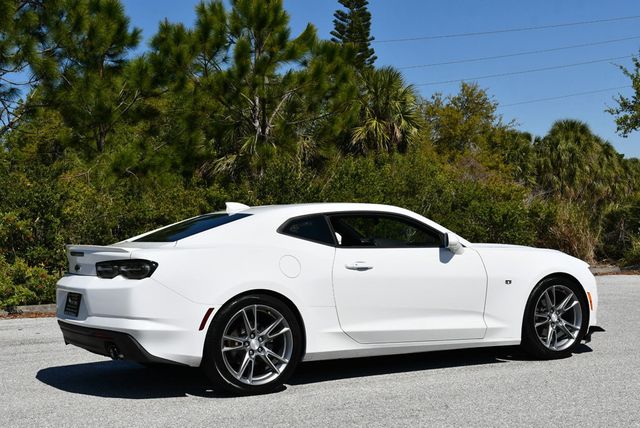 2020 Chevrolet Camaro 2 Door Coupe 1LT W/RS Package - 23002705 - 5