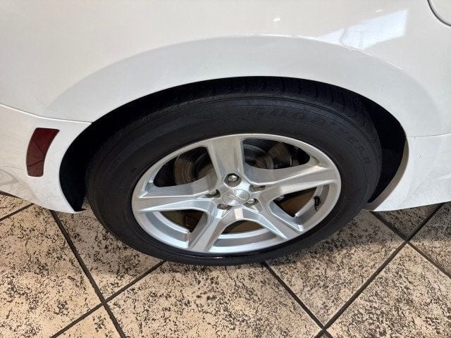 2020 Chevrolet Camaro 2dr Convertible 1LT - 22941388 - 9