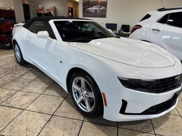 2020 Chevrolet Camaro 2dr Convertible 1LT - 22941388 - 1
