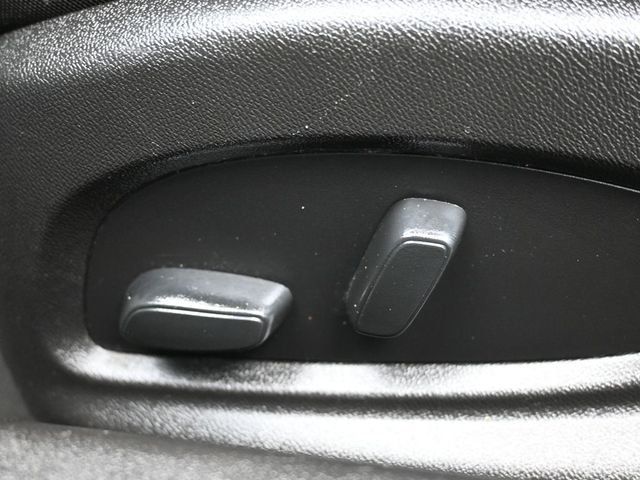 2020 Chevrolet Camaro 2dr Convertible 1LT - 23066843 - 12