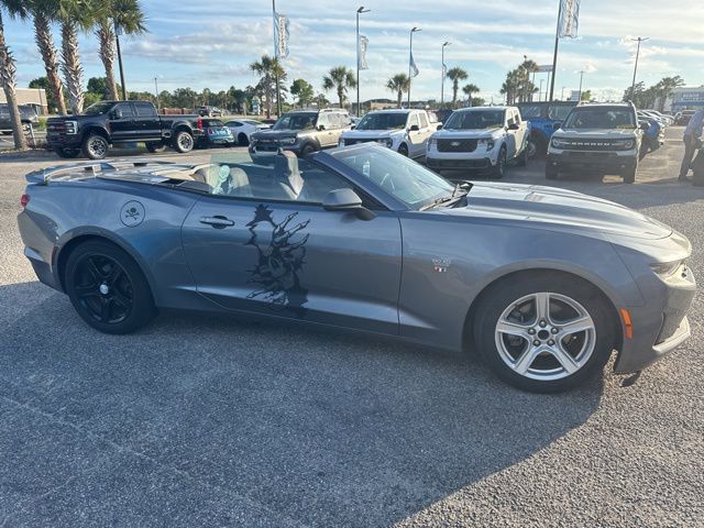 2020 Chevrolet Camaro 2dr Convertible 1LT - 23030207 - 3
