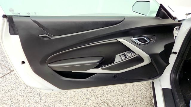 2020 Chevrolet Camaro 2dr Convertible 1LT w/ Upgraded Engine & Tranmission - 23019527 - 10