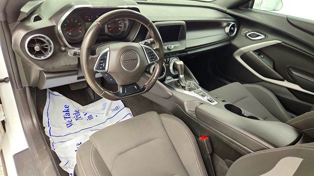 2020 Chevrolet Camaro 2dr Convertible 1LT w/ Upgraded Engine & Tranmission - 23019527 - 12