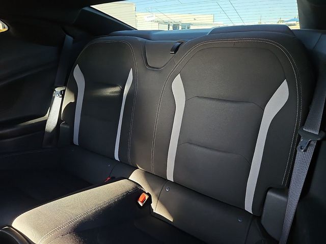 2020 Chevrolet Camaro 2dr Coupe 1LT - 22992580 - 4