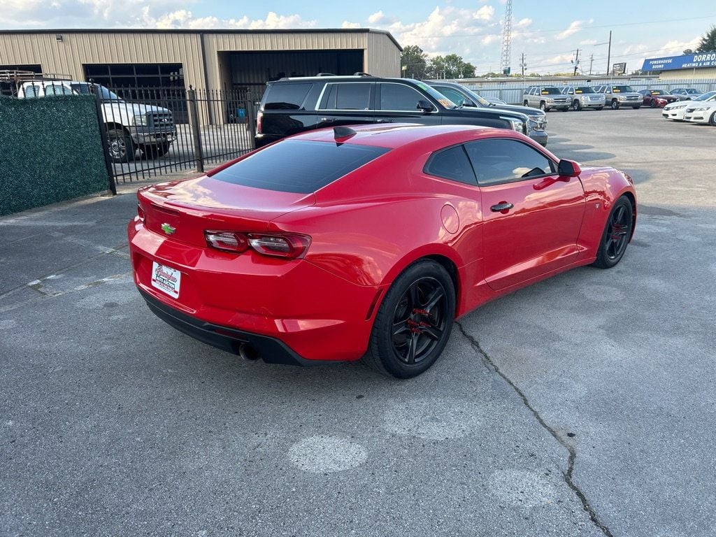 2020 Chevrolet Camaro Coupe 1LT photo 4