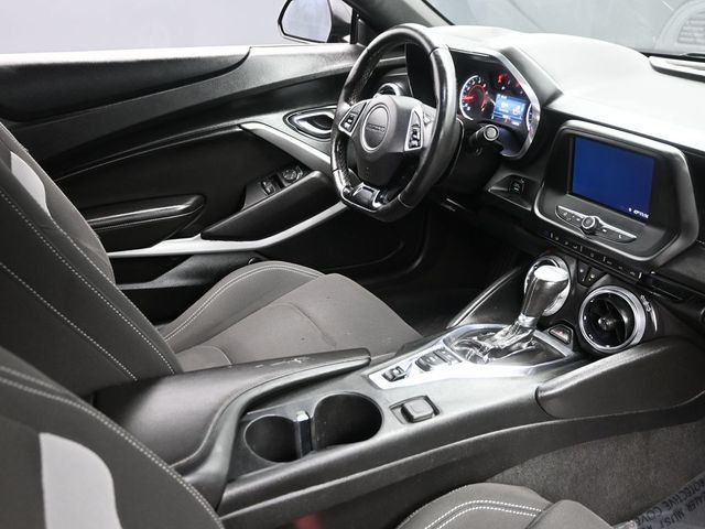 2020 Chevrolet Camaro 2dr Coupe 1LT - 22971961 - 16